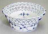 Blue Fluted, Full Lace, round bowl