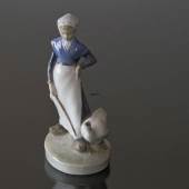 Little goosegirl, Royal Copenhagen figurine no. 528