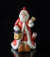 The Annual Santa, Santa goes Skiing, figurine