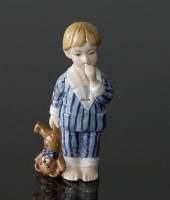 Oscar, Dreng i nattøj med bamse, figur i Royal Copenhagens serie af minibørn