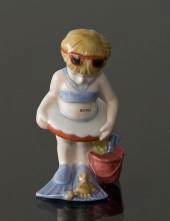 Christina, Badepige, figur i Royal Copenhagens serie af minib�rn