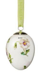 Easter Egg, white pansies