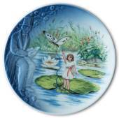 Fairytale plate no. 2, produced by Royal Copenhagen