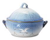 Seagull with gold, tureen with lid, capacity 300 cl, produced by Bing & Grondahl - Royal Copenhagen