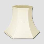 Sekskantet lampesk�rm 22 cm i h�jden betrukket med lys beige thaisilke stof