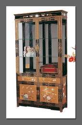 Chinese cabinet, gold and black, handpainted