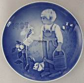 1987 Bing & Grondahl, Children's Day Plate