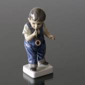 Boy with Pipe, figurine
