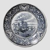 Plate with Canal in Holland