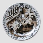 Plate