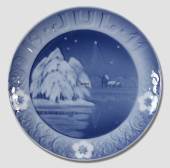 1911 Royal Copenhagen Christmas plate, small