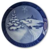 1915 Royal Copenhagen Christmas plate