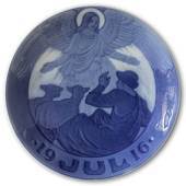 1916 Royal Copenhagen Christmas plate