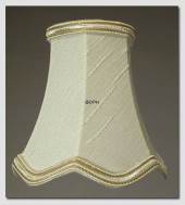 Ottekantet lampesk�rm med buer 12 cm i h�jden betrukket med off white imiteret thai silke stof