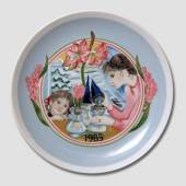 1985 Tettau Christmas plate