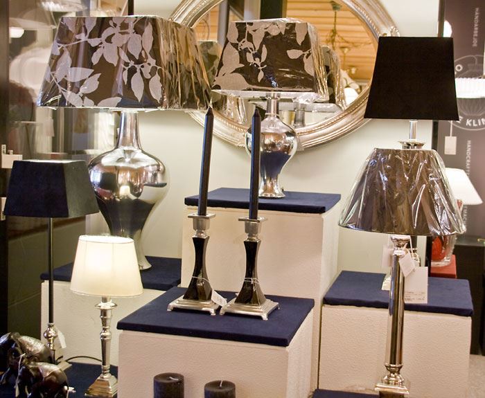 Moderne metal bordlamper.jpg