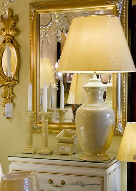 klassisk lampe med tilbehør der matcher.jpg