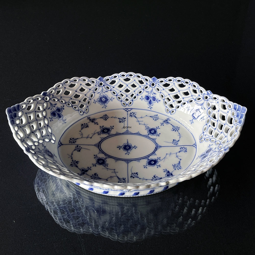 Blue Fluted, Full Lace, Rare Bread Bowl, Royal Copenhagen no. 1/1002