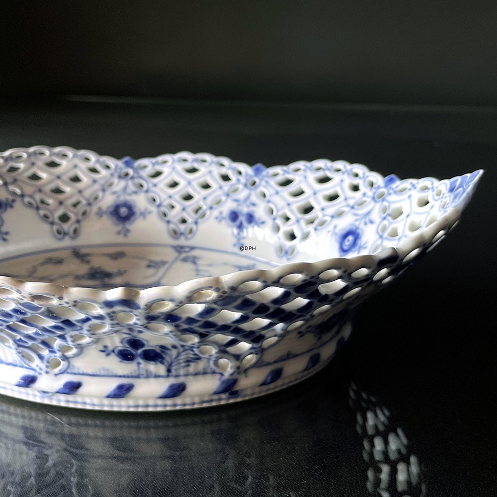 Blue Fluted, Full Lace, Rare Bread Bowl, Royal Copenhagen no. 1/1002