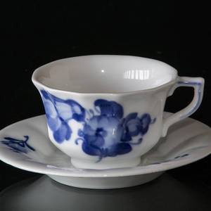 Blue Flower, Angular, Mocca Cup 11cl, Royal Copenhagen | No. 10-8562 | DPH Trading