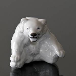White Polar Bear Cub figurine, Royal Copenhagen no. 22746 | No. 1003246 | Alt. R22746 | DPH Trading