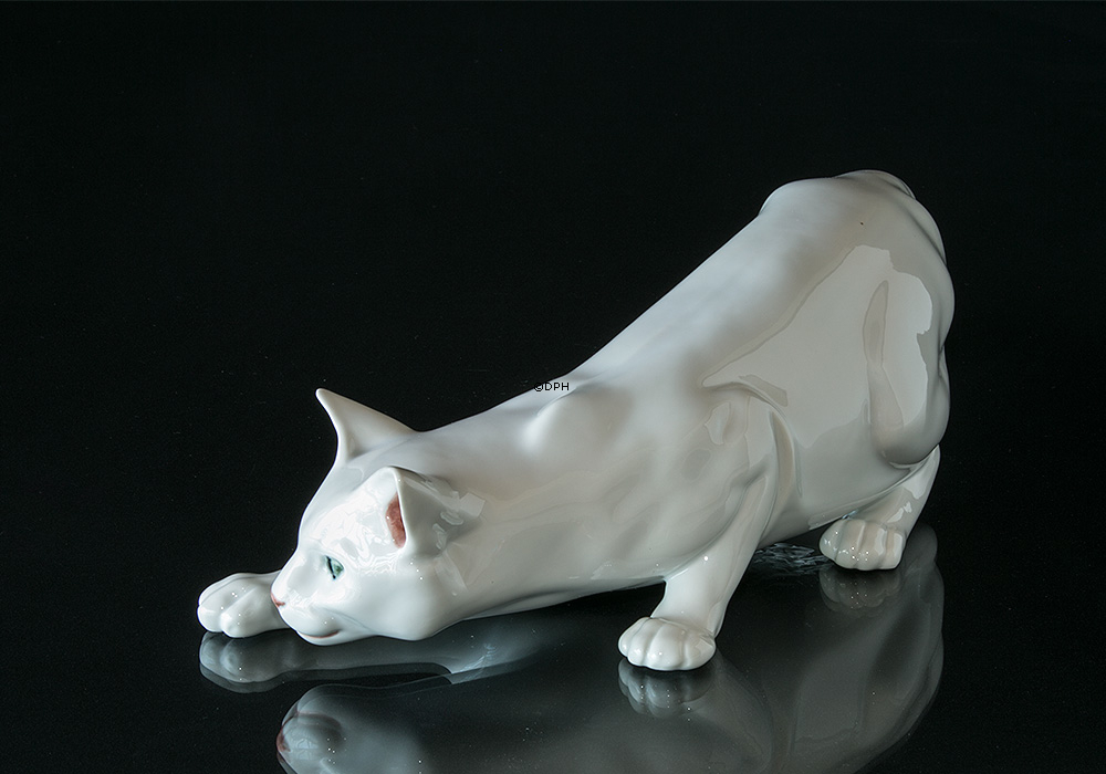 Creeping cat, Royal Copenhagen figurine no. 473 or 059