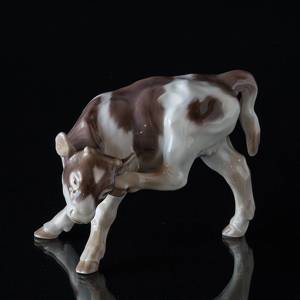Calf, Bing & Grondahl figurine no. 1826 | No. 1020432 | Alt. b1826 | DPH Trading