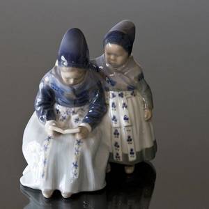 Amager Girls, Reading while in Regional Costume, Royal Copenhagen figurine no. 1395 | No. 1021100 | Alt. r1395 | DPH Trading