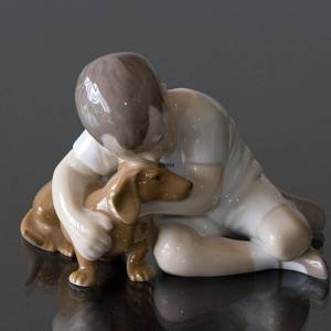 Boy with Dog, True Friendship, Bing & grondahl figurine no. 1951 | No. 1021440-1 | DPH Trading