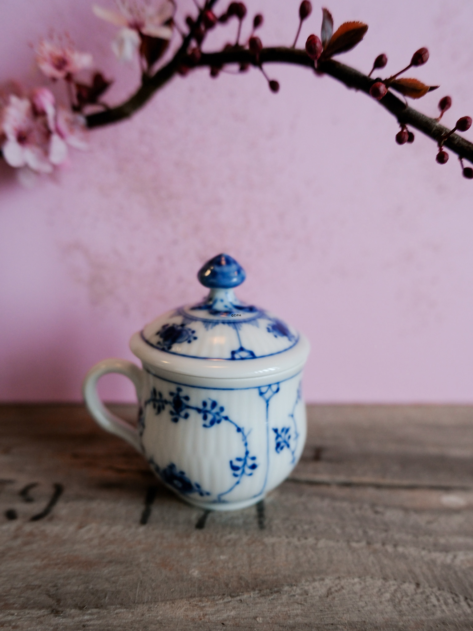 Blue Fluted, Plain, Mustard Pot with Cover no. 1/2364 or 198, Royal Copenhagen