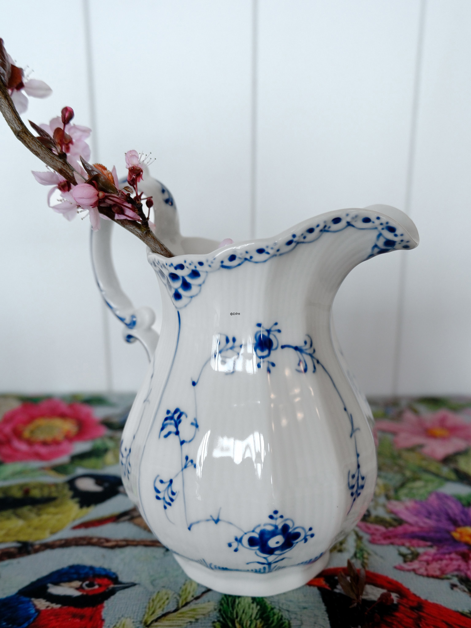 Blue Fluted, Half Lace, Jug no. 1/646 or 443, capacity 90 cl., Royal Copenhagen