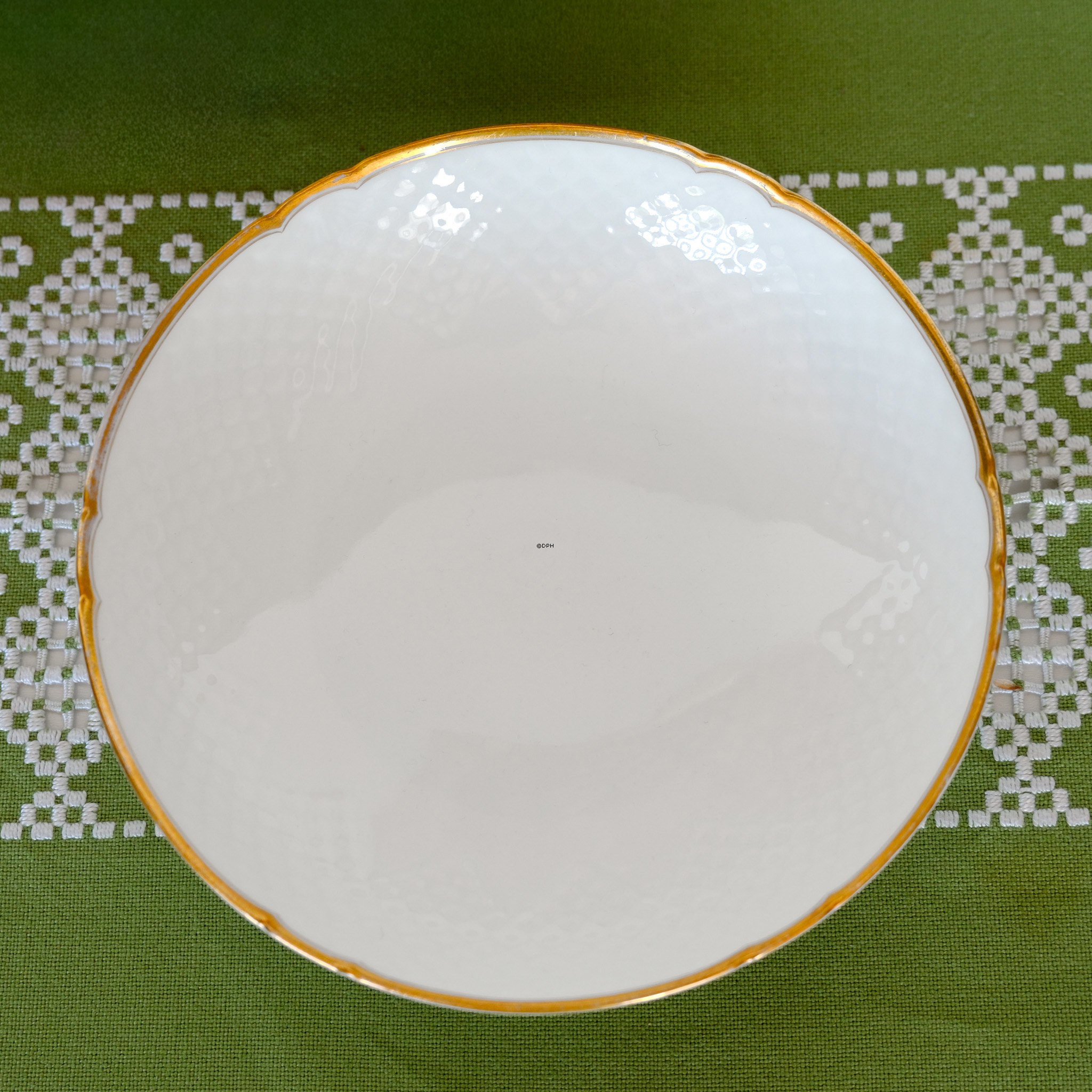 Bing & Grondahl Hartmann Round bowl on foot no. 206