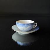 Seagull Service with gold tea Cup and Saucer, medium, capacity 15 cl , Bing...
