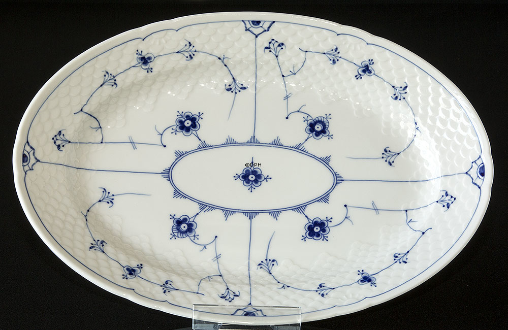 Blue traditional Oval Dish 33 cm, Blue Fluted Bing & Grondahl no. 16 eller 316