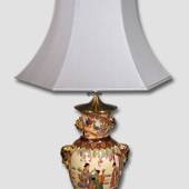 Chinese table lamp with ladies