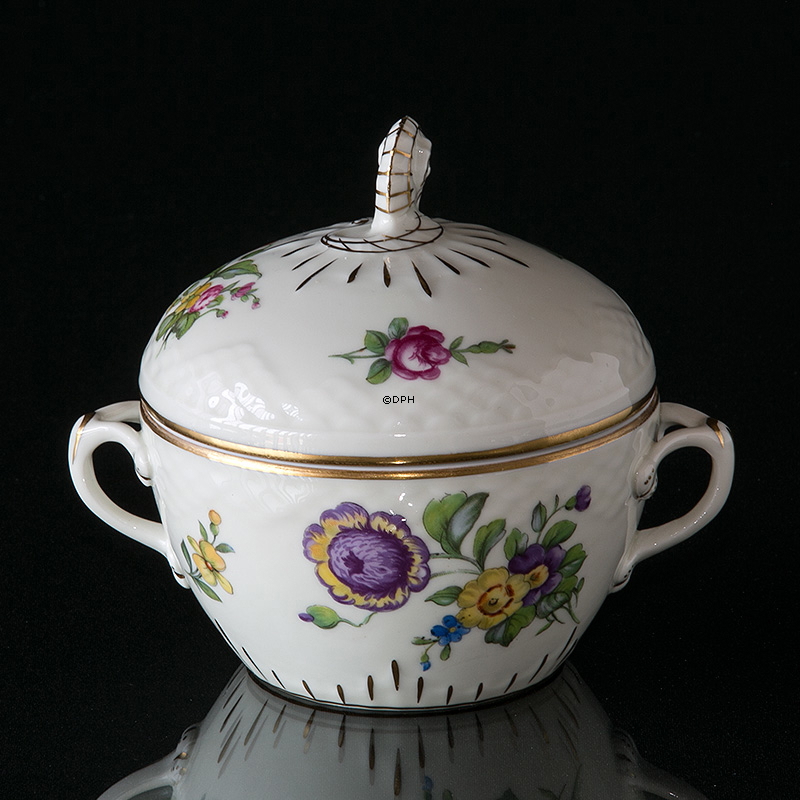 Bing & Grondahl Saxon Flower sugar bowl