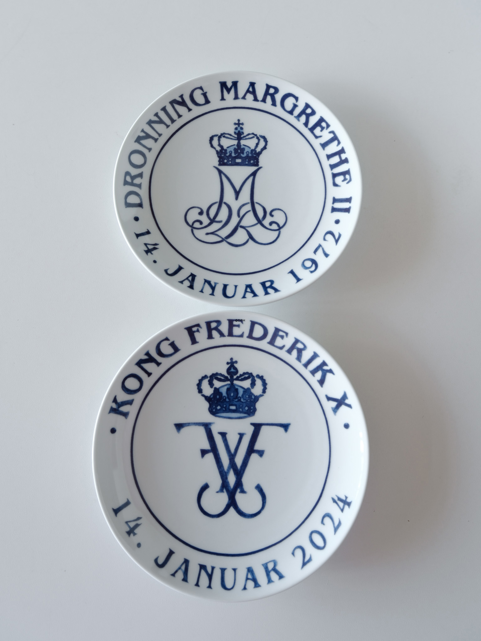 Royal Copenhagen Coronation plates, set, issued on the occasion of the succession to the throne in 2024