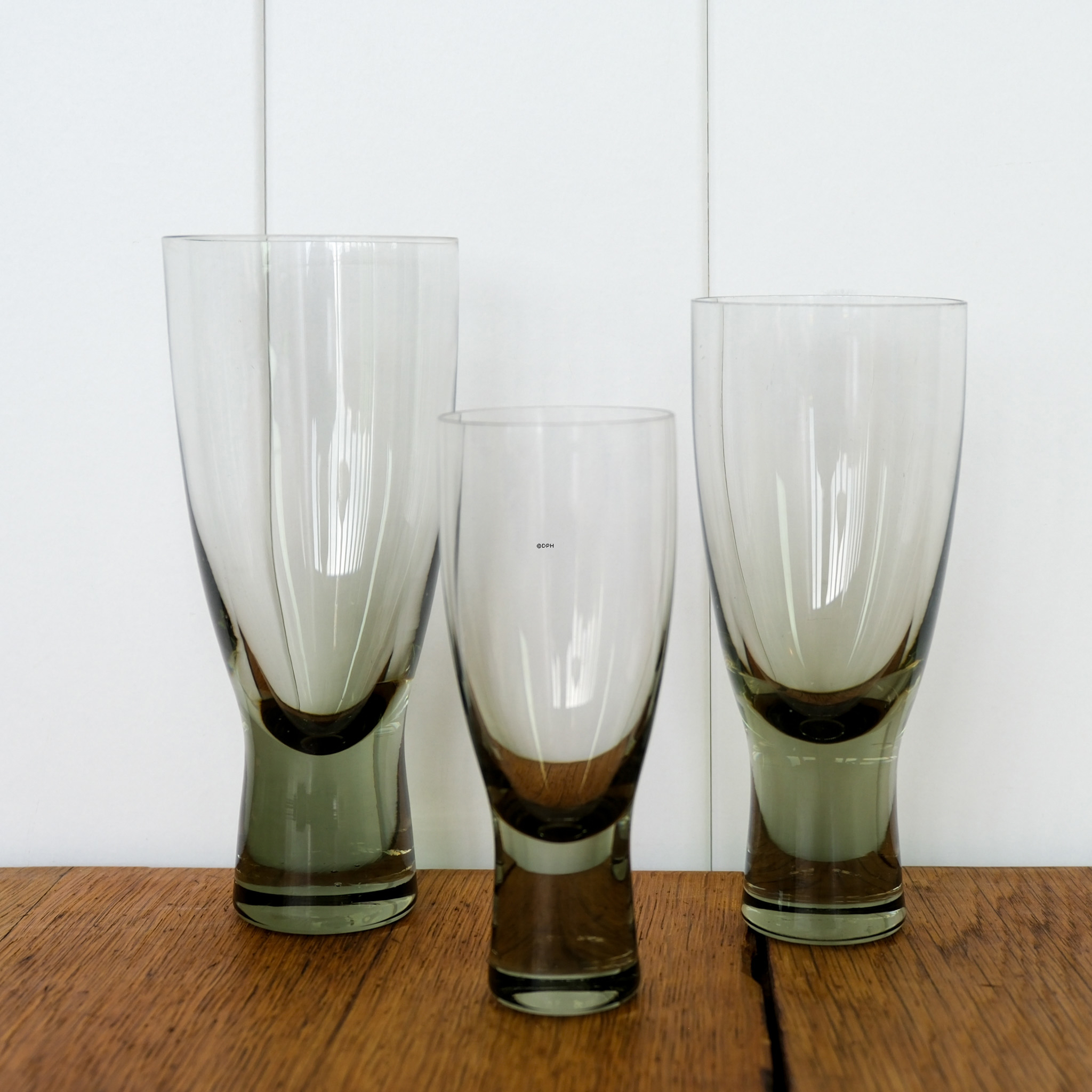 Holmegaard Canada Smoke white wine glass