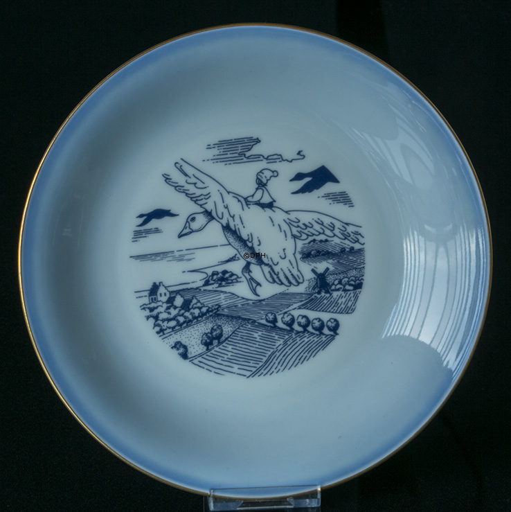 Lucia Service, Cake Plate the Wonderful Adventures of Nils, Bing & Grondahl