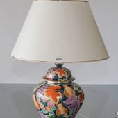 Kutani table lamp with fruits