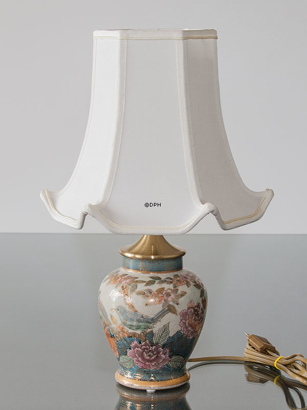Kutani table lamp with bird