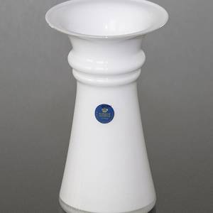 Holmegaard Harmony vase opal, small | No. 4341523 | DPH Trading