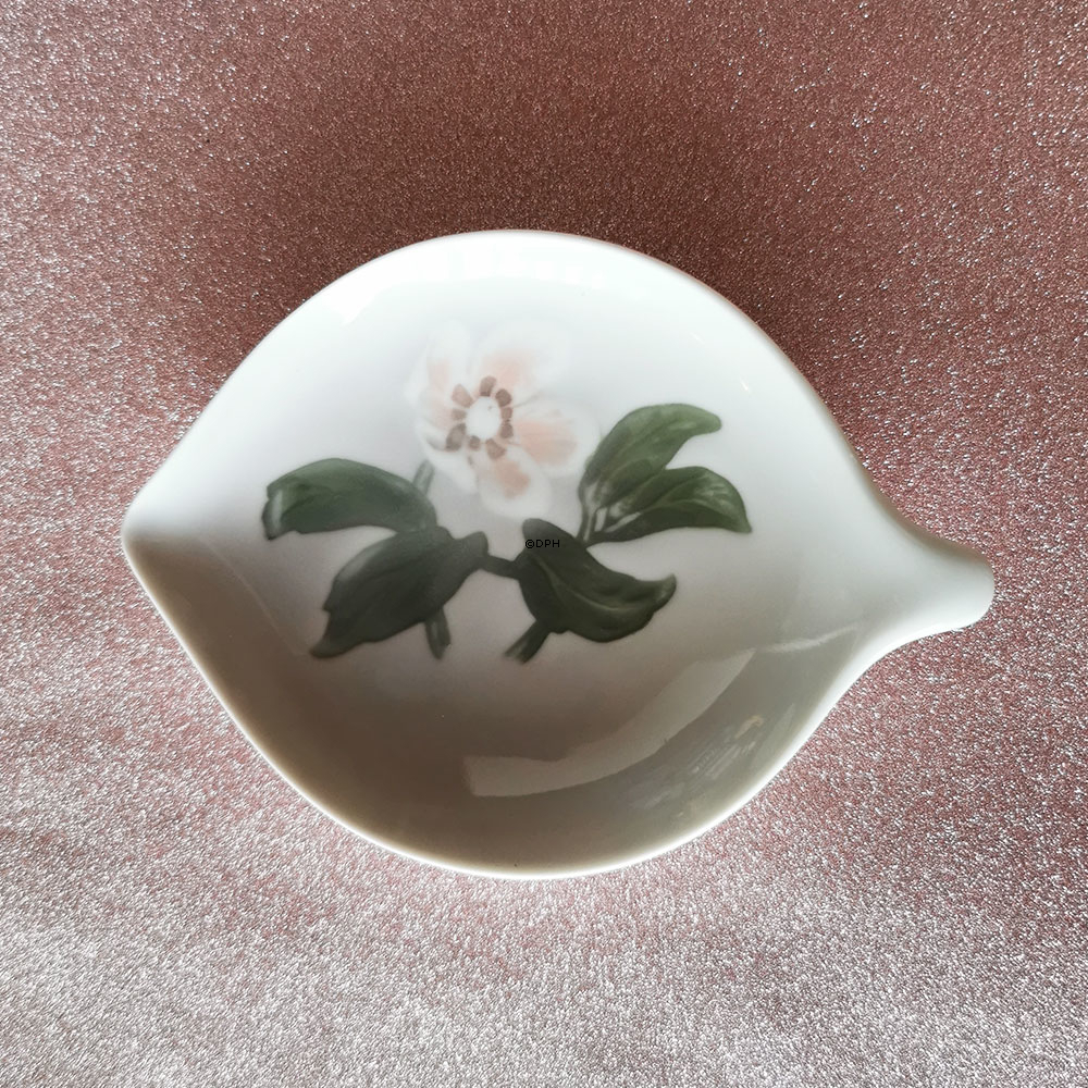 Pickle dish, Small, Christmas rose Service Bing & Grondahl 10cm no. 200 or 330