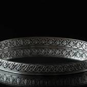 Oval tray with mirror