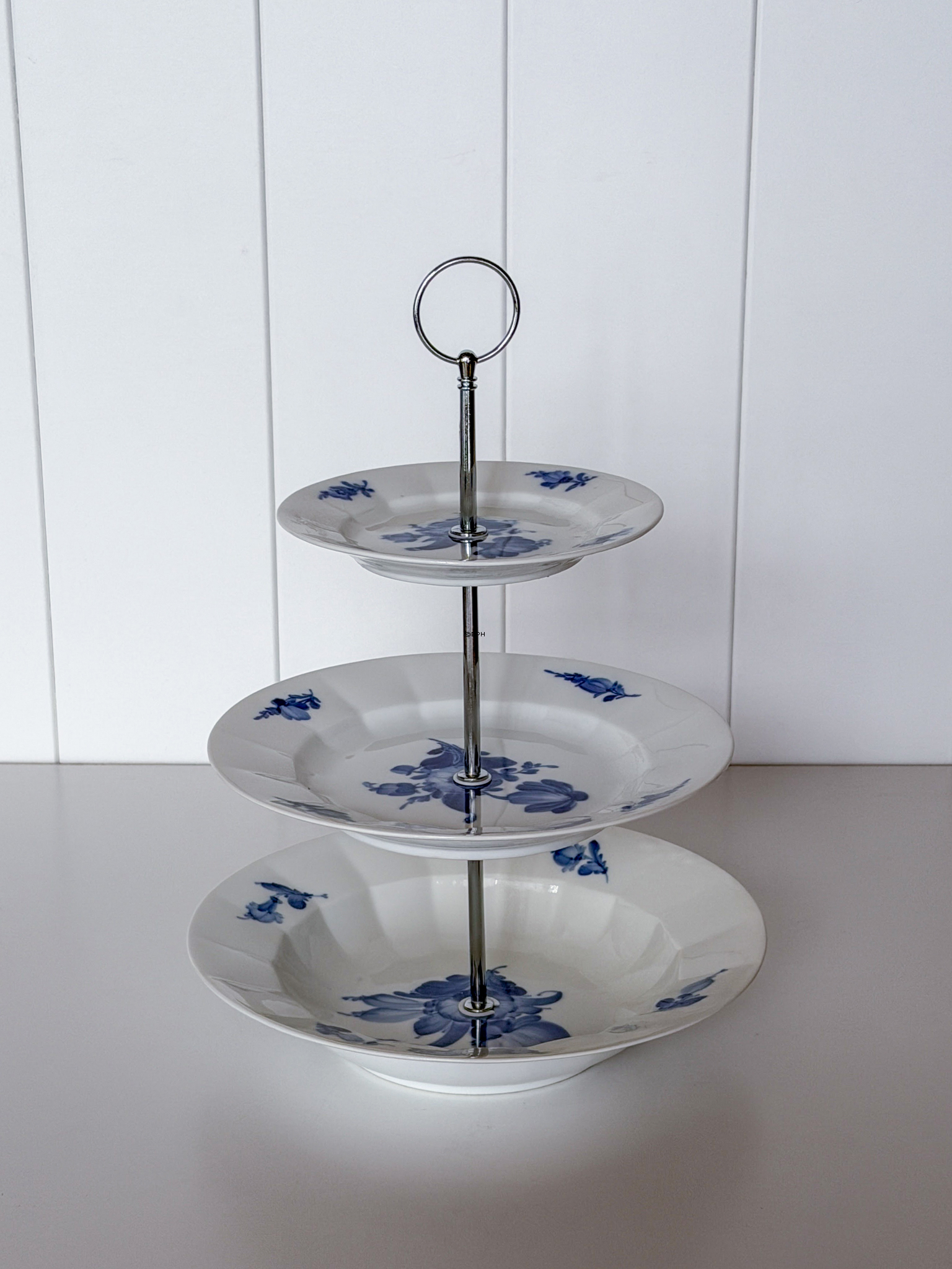 Royal Copenhagen Blue Flower Faceted cake stand 3-tier