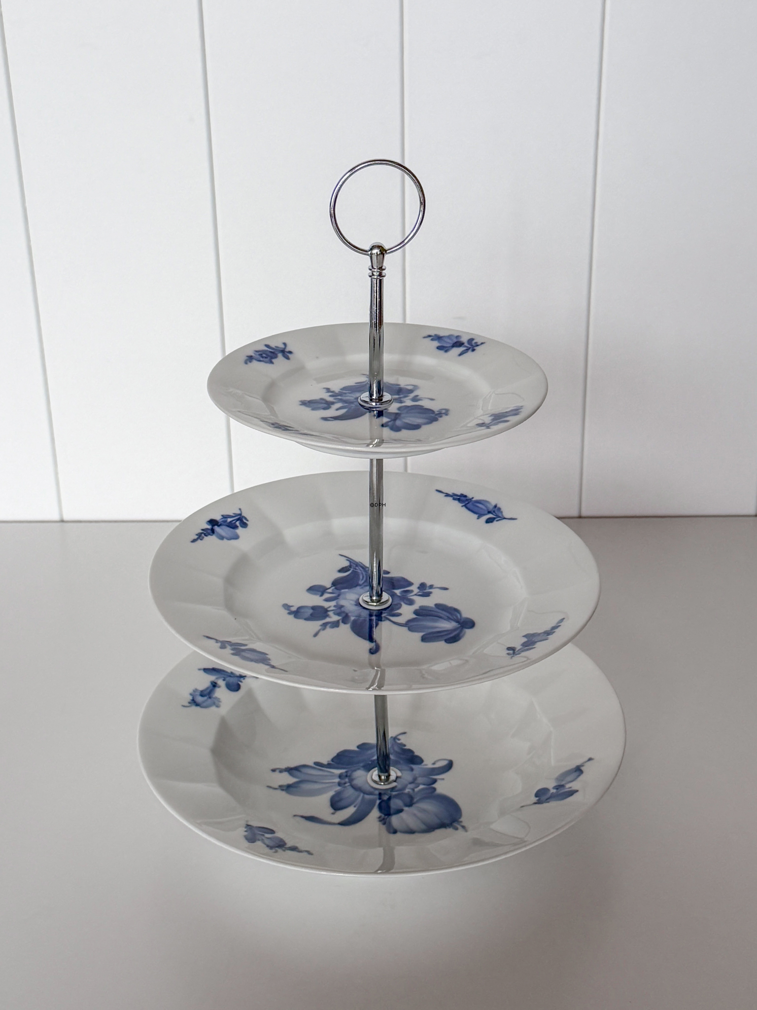 Royal Copenhagen Blue Flower Faceted cake stand 3-tier