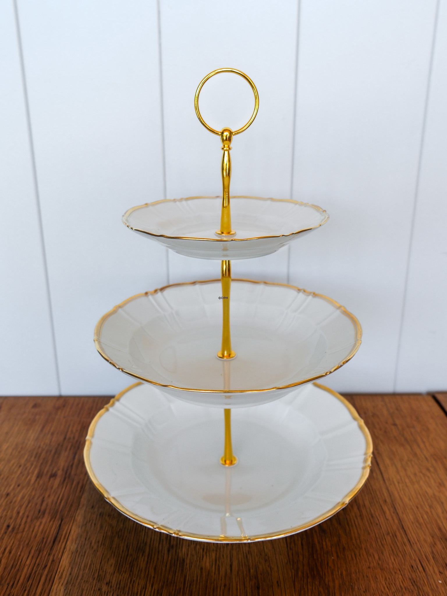 Offenbach 3-tier cake stand with deep plates