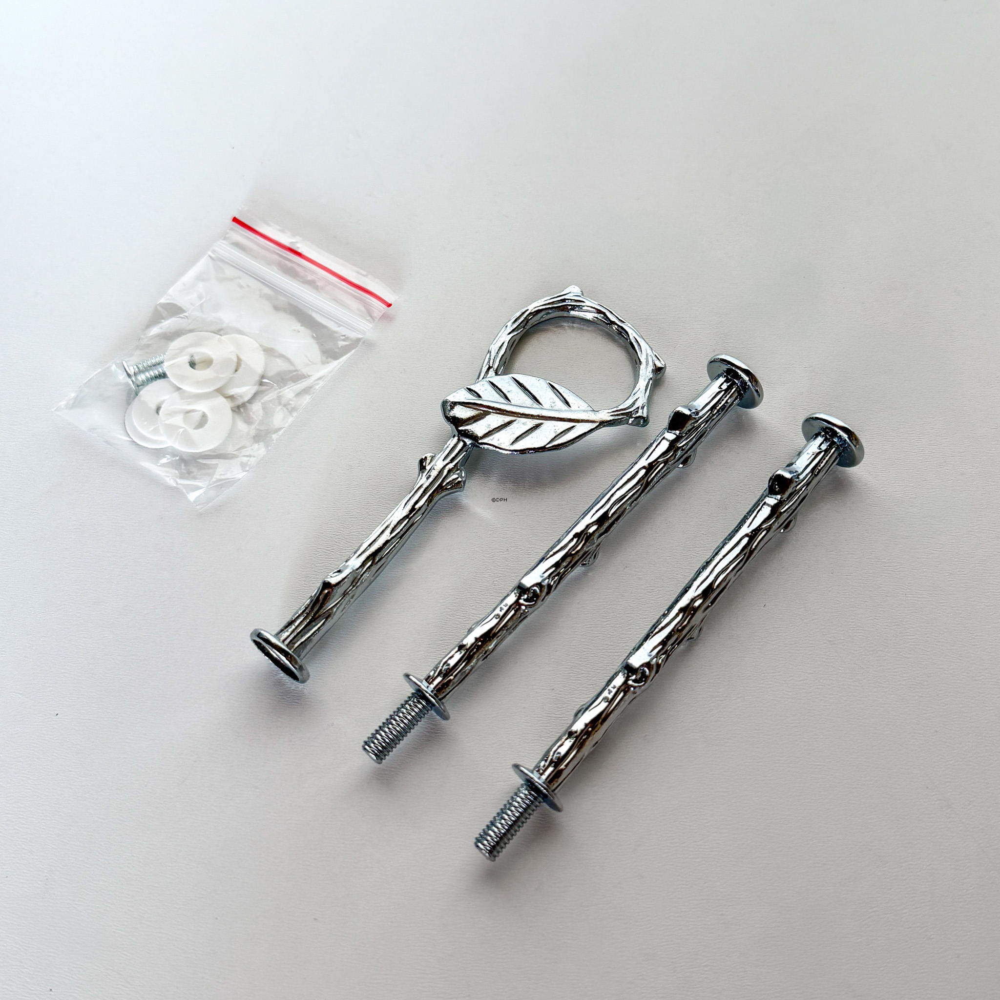 Fittings for cake stand, silver finish, Round Beech leaf Handle, 2-3 layer