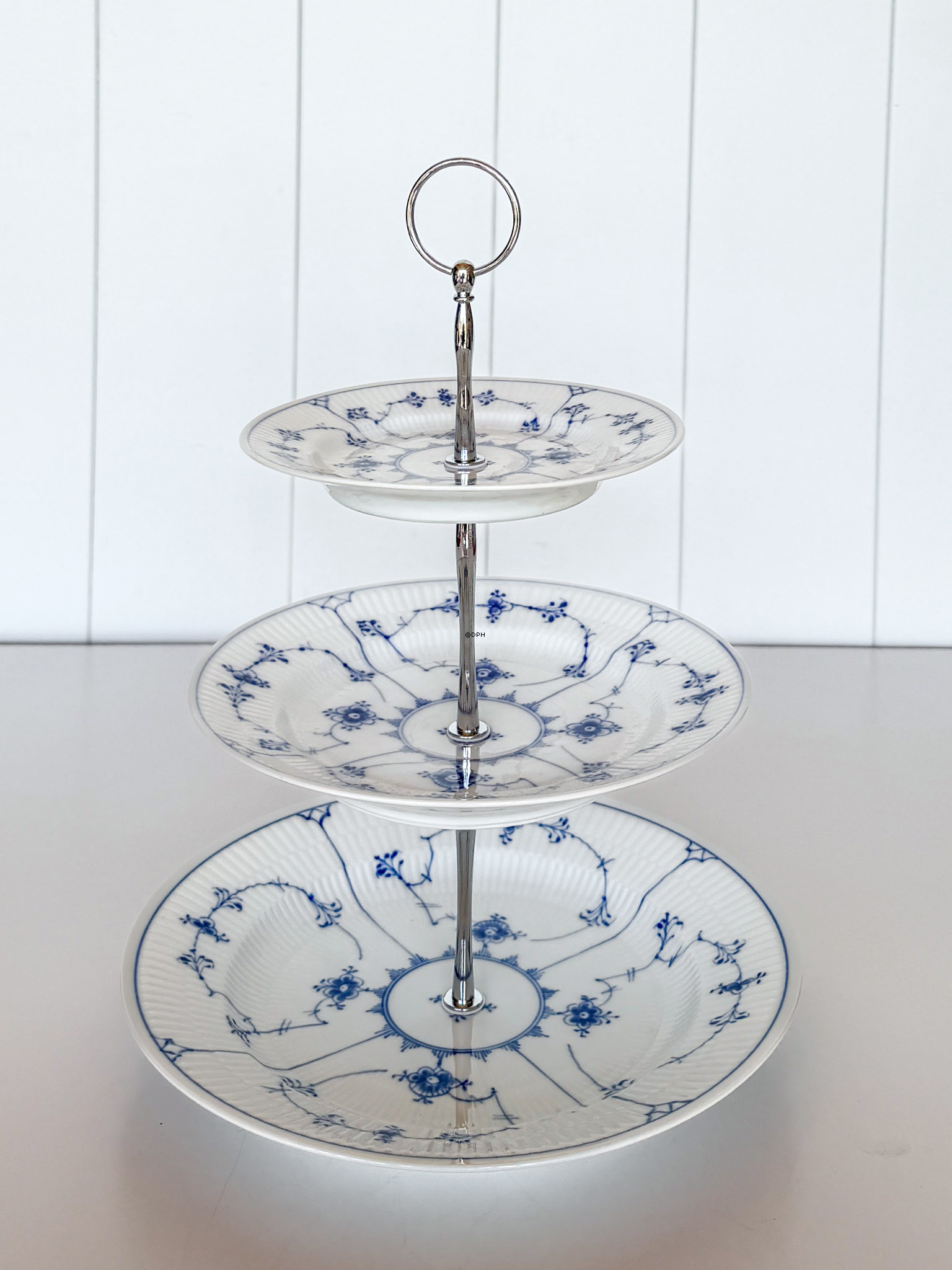 Royal Copenhagen Blue Fluted Plain 3-tier stand