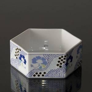 Bowl 12cm, White with blue flowers, Bing & Grondahl | No. B1817-5467 | DPH Trading